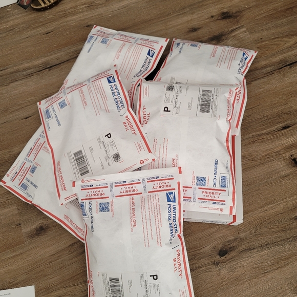 Meet your Posher, Steph 🐞 Ambassador - Picture 7 of 9